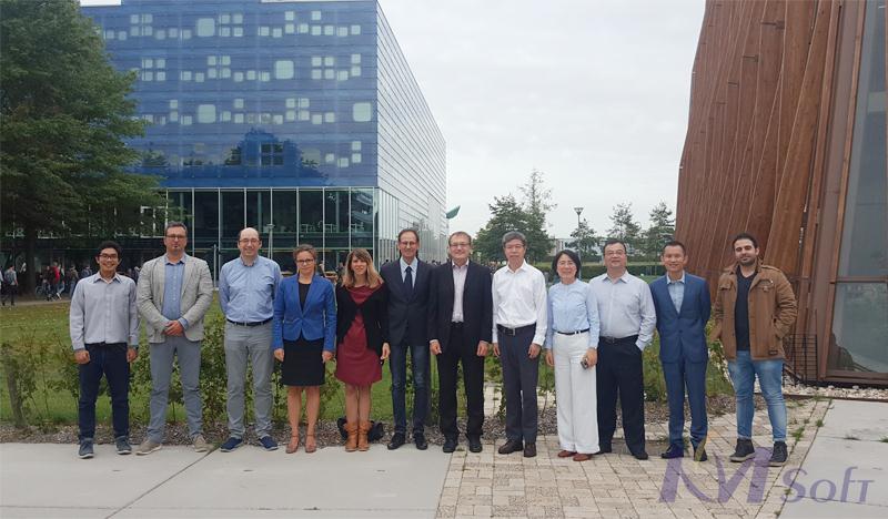 英国正版365官方网站出席国际合作项目——地平线2020项目中期验收国际会议