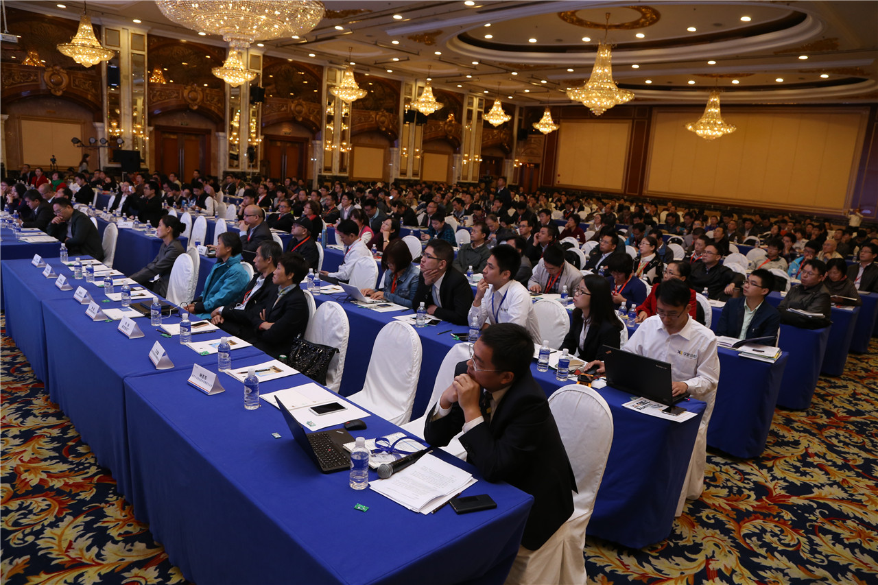 回顾往昔，你想知道的英国正版365官方网站用户大会的前世盛况都在这里！