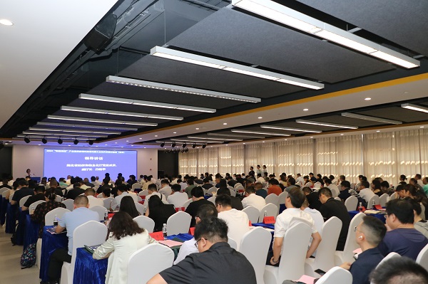 英国正版365官方网站受邀参加湖北省工业软件供需对接会，并荣获关键软件独立研发企业认定